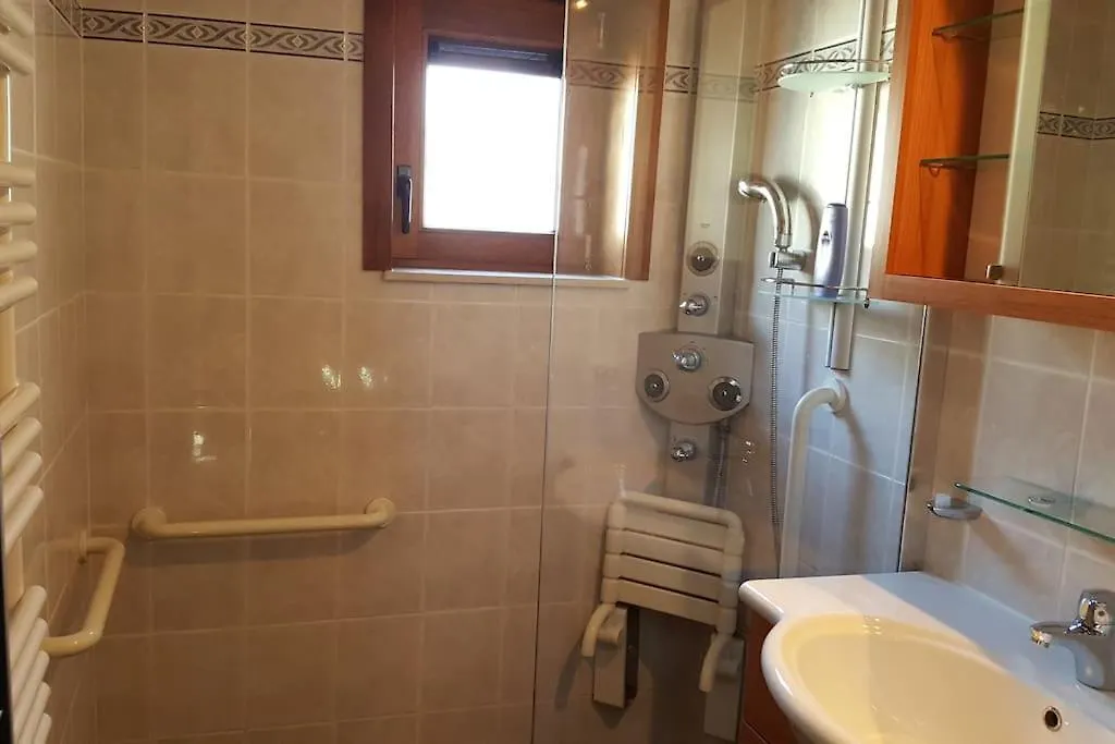Nwd108 Ruim Vakantiehuisje In Nieuwpoort - 6 Pers - Ruime Tuin En Parking Belgium