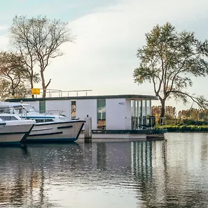 Homeboat Glamping Nieuwpoort